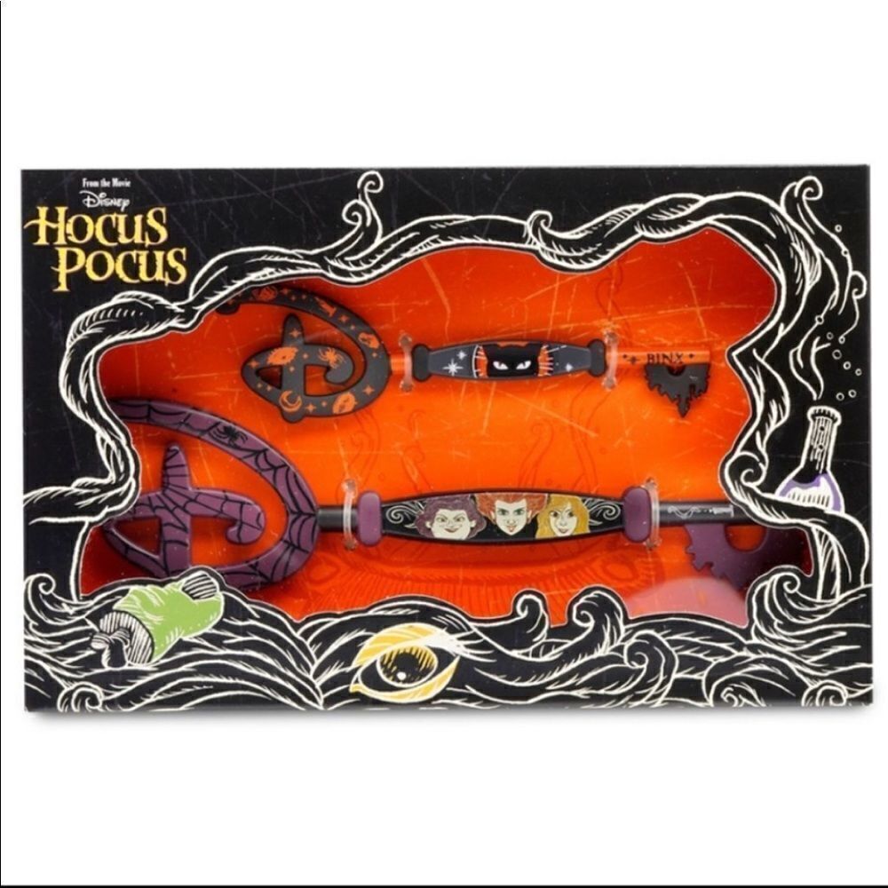 Disney Hocus Pocus Collectible Key Set NWT
